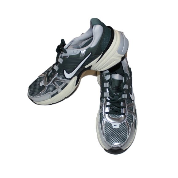 NIKE VINTAGE GREEN V2K RUNNING SNEAKERS US MEN 10/ US WOMEN 11.5/ UK 9/ EUR 42 main image 4